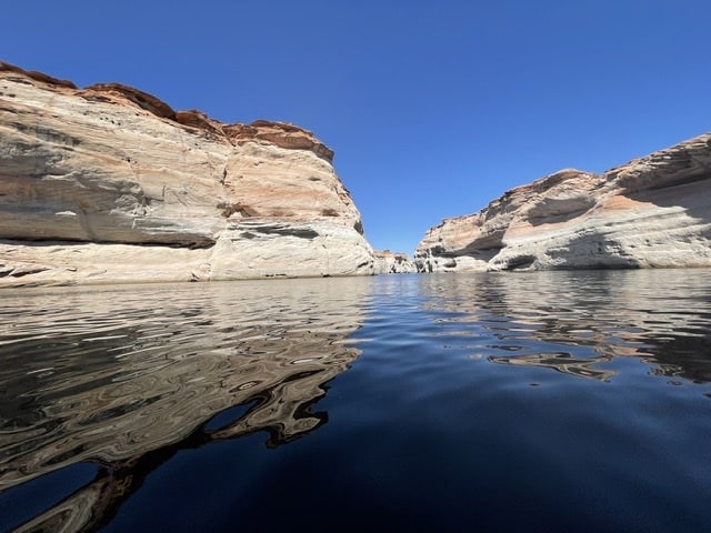 You are currently viewing Kayaking Antelope Canyon