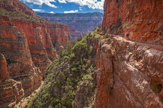Read more about the article The Grand Canyon 2 Ways! Raft 277 miles & Hike Rim to Rim!
