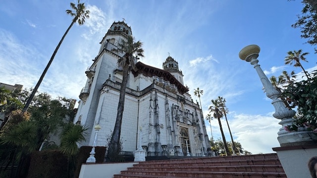 Read more about the article Hearst Castle: A MUST SEE!