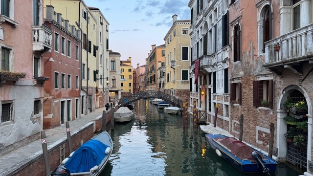 Read more about the article Three Days in Venice: Beads, Backstreets & Island Beauty!